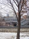 hanok village tussen de wolkenkrabbers