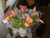 Gewekt worden met een bos bloemen van de Soestjes