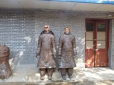 Tussen kunst en kitsch! Fabriek waar ze laten zien hoe het leger ooit gemaakt is