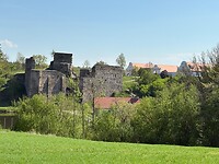 De ruïnes van het kasteel vlakbij Borotin