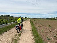 Einden reden we op dit soort wegen met uitstekende keien