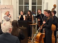 De orkestleden van het concert