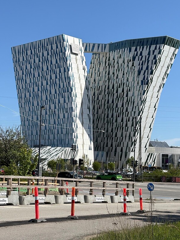 Blijkt een hotel te zijn.