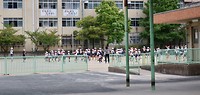 Ochtendgymnastiek met de hele school