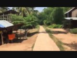 Fietsend Koh Trong eiland