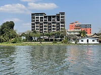 77375439-6D25-43B0-9905-7CB692DBF15F