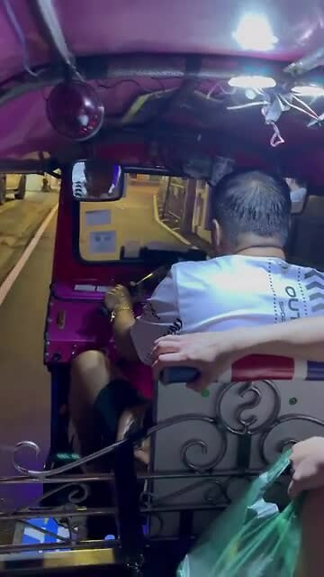 Tuktuk to Hotel