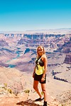 Jamie staat voor die prachtige Canyon