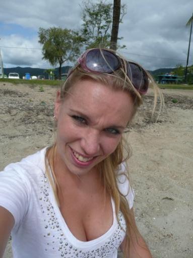 Op t strand in Airlie Beach
