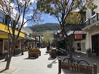 Queenstown, Queens Mall