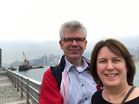 Op de wandelboulevard van Kowloon