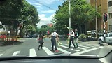 Dit gebeurd erin Colombia als je staat te wachten voor het verkeerslicht