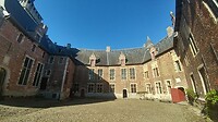 het-binnenplein-van-het