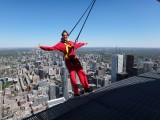 Edgewalk Lean back 1