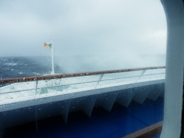 Windkracht 10 vanuit hut 2 (640x480)