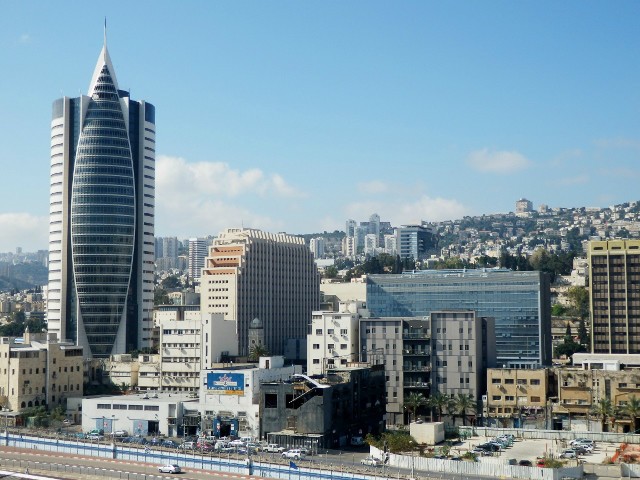 Haifa vanaf bovendek (640x480)