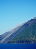 Rook op helling Stromboli 2 (480x640)
