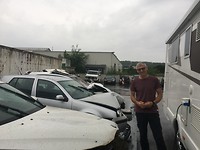 Tussen de Bmw en Audiwrakken, we gaan erop vooruit!
