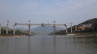 Aanleg spoorbrug over de Mekong