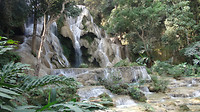Tat Kuang Si waterval