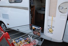 Boodschappen aan de deur geleverd