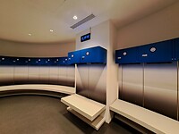 Andere club andere kleedkamers
