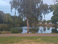 De campingvijver