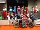 De cast van sinterklaas in zijn blootje...
