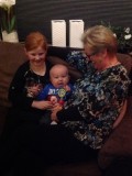 Mika met Daniek en oma