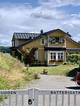 12579543-1418-4DBF-8DB4-7F5FD4E6CC06