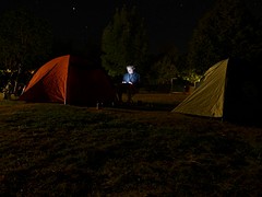 Tenten in de nacht