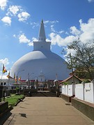 Ruvanvelisaya Dagoba in Anuradhapura