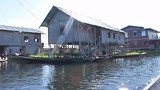 Dorp op palen in Inle Lake