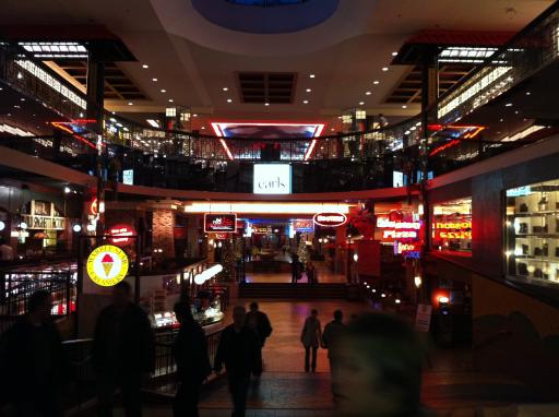 West Edmonton Mall - een hoop eettentjes