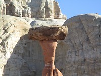 Toadstool Hoodoos Trail
