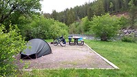 Camping Warm River