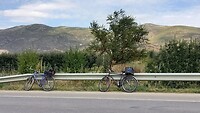 Auch die Albanischen Bauern fahren Velo!
