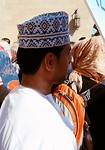 b001