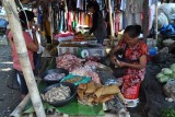 De lokale markt in Bukit Lawang.