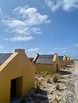Bonaire gele slavenhuisjes