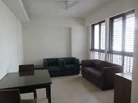 De woonkamer van het appartement