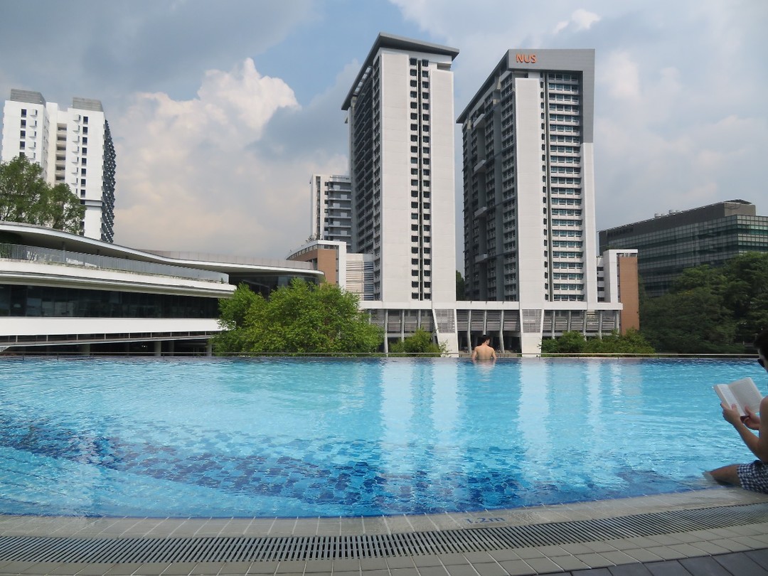 Infinity pool