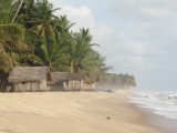 Hutjes op het strand.