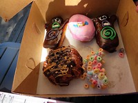 Vodoo Doughnuts; wij hadde die grote bruine