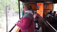 De trein schommelt wel erg