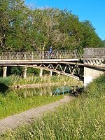 Brug over Canal de Est nabij Langres