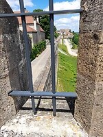 Schietgat in de muur van Langres