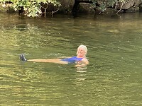 Het is heerlijk in de rivier.