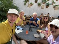 Heerlijke koffie en limonade voor Mel.