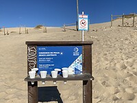 Asbakken aan zee.